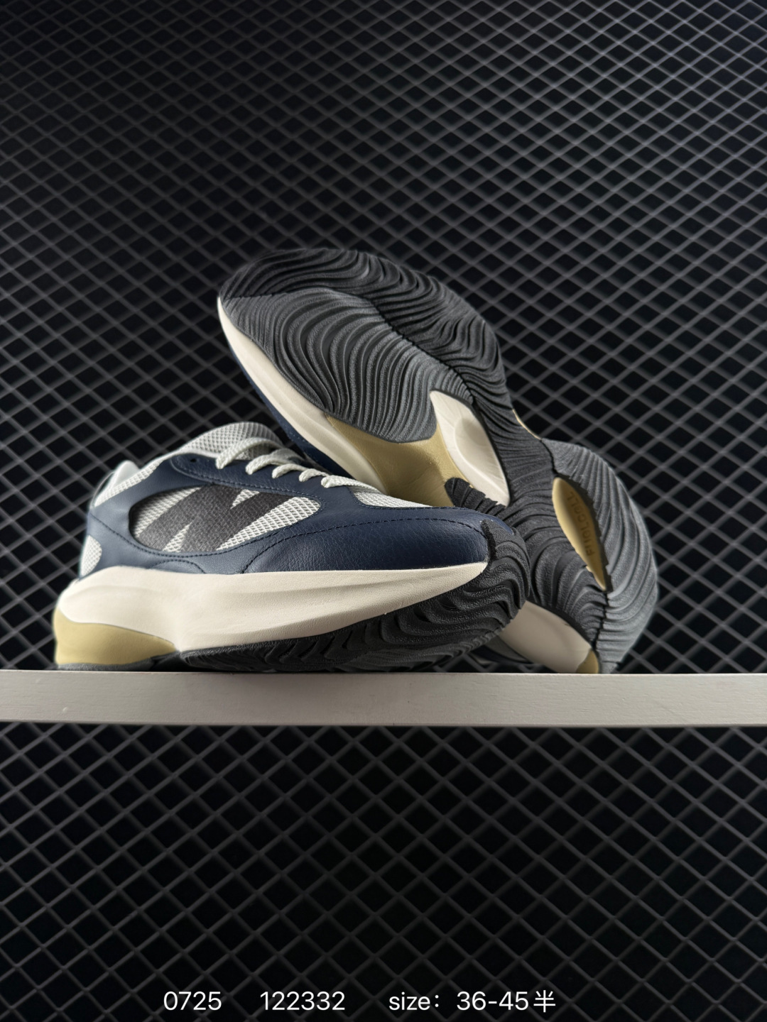 New Balance Warped Runner UWRPOMOB